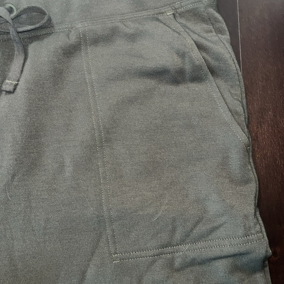 Lou & Grey for LOFT Women Casual Pants Large. Camo color NWOT - Picture 3 of 7